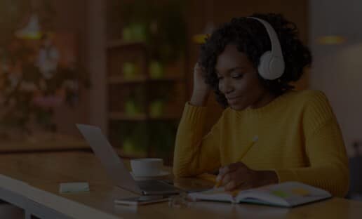woman in customer service training at interaction metrics
